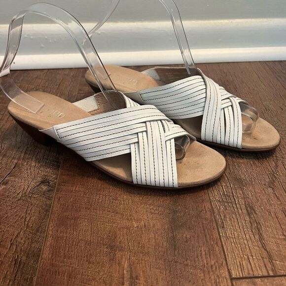 Munro Kelsey Open-Toe Sandal, Slide, White Leather, 2 inch heel, Size 10 N - Picture 2 of 13